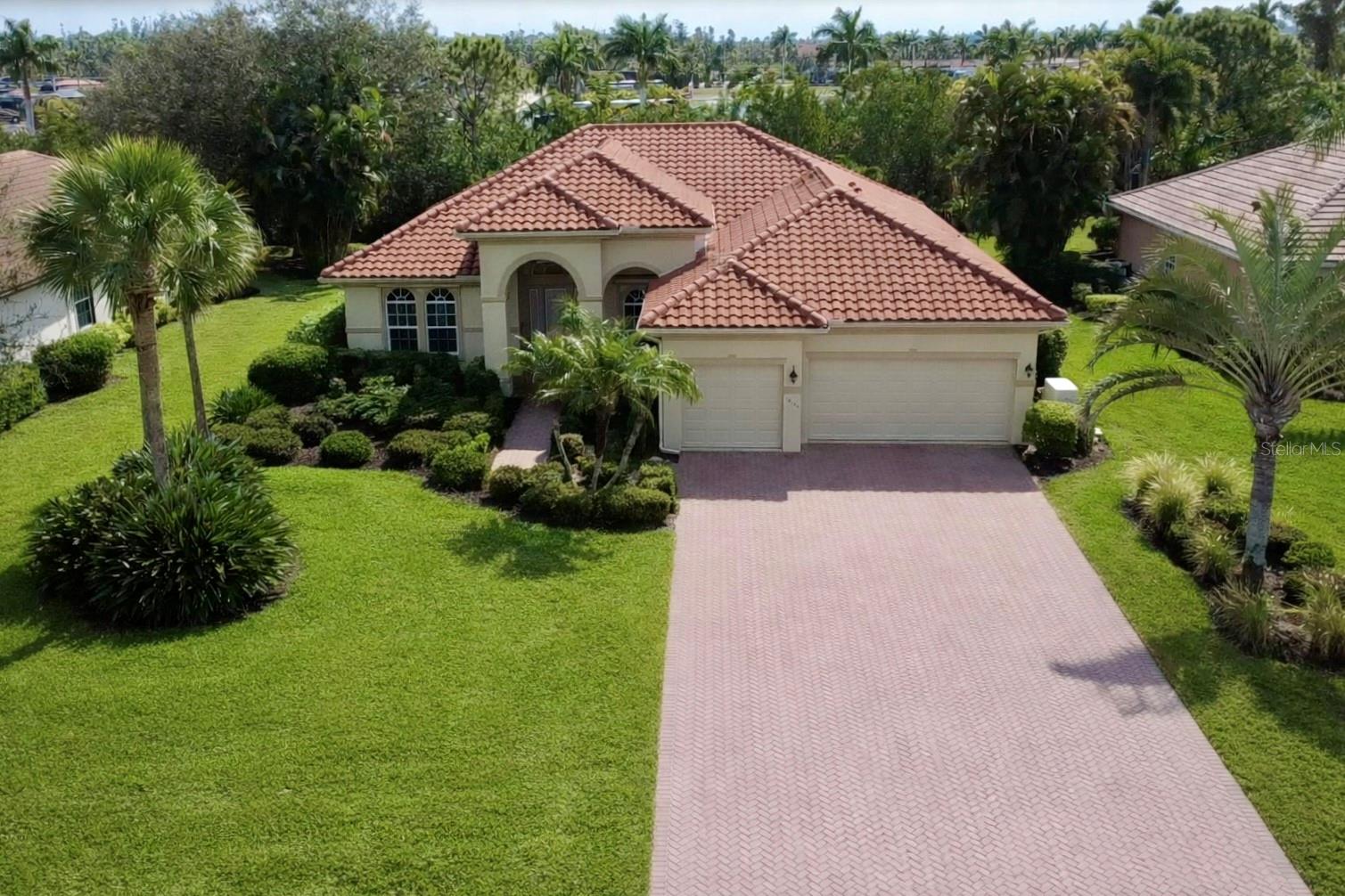 14173 Myakka Pointe Drive, FL