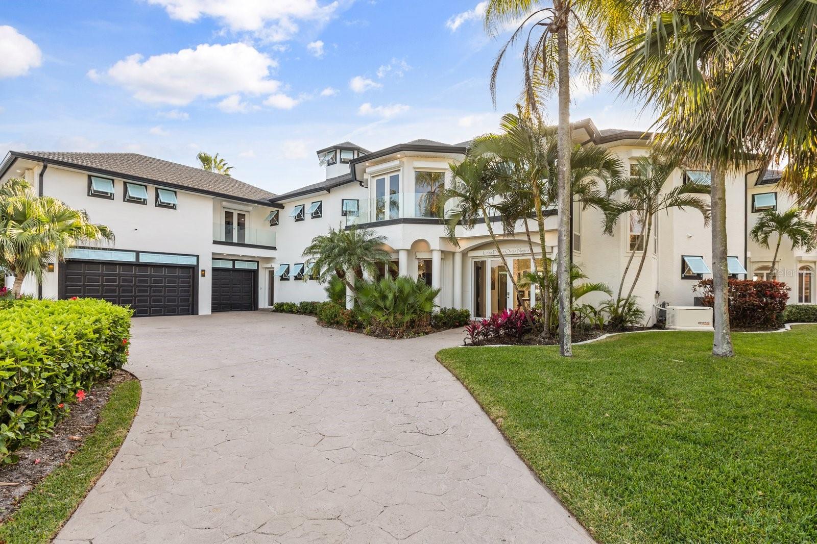 2 River Falls Dr, FL