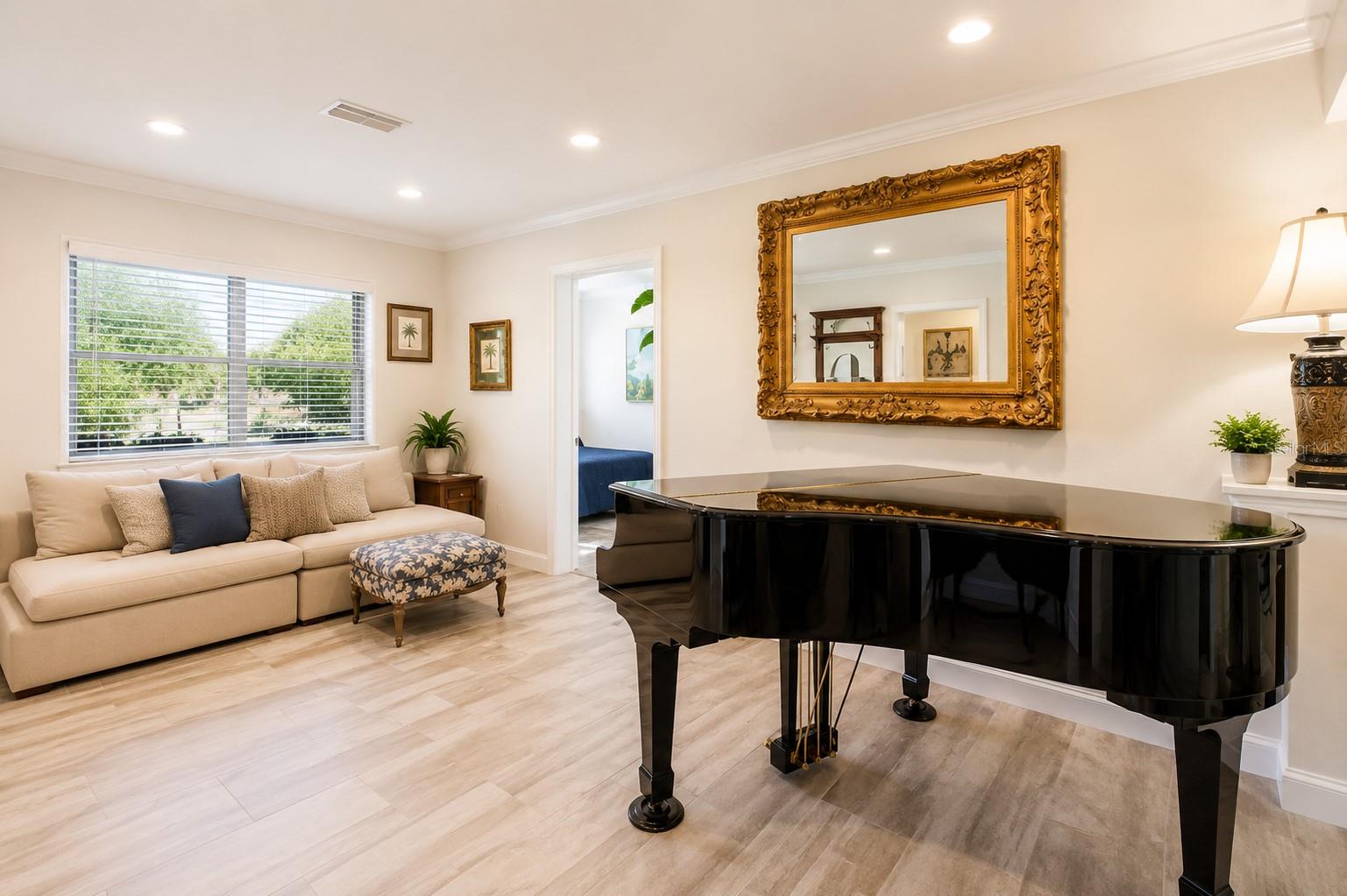 4925 Remington Drive, FL