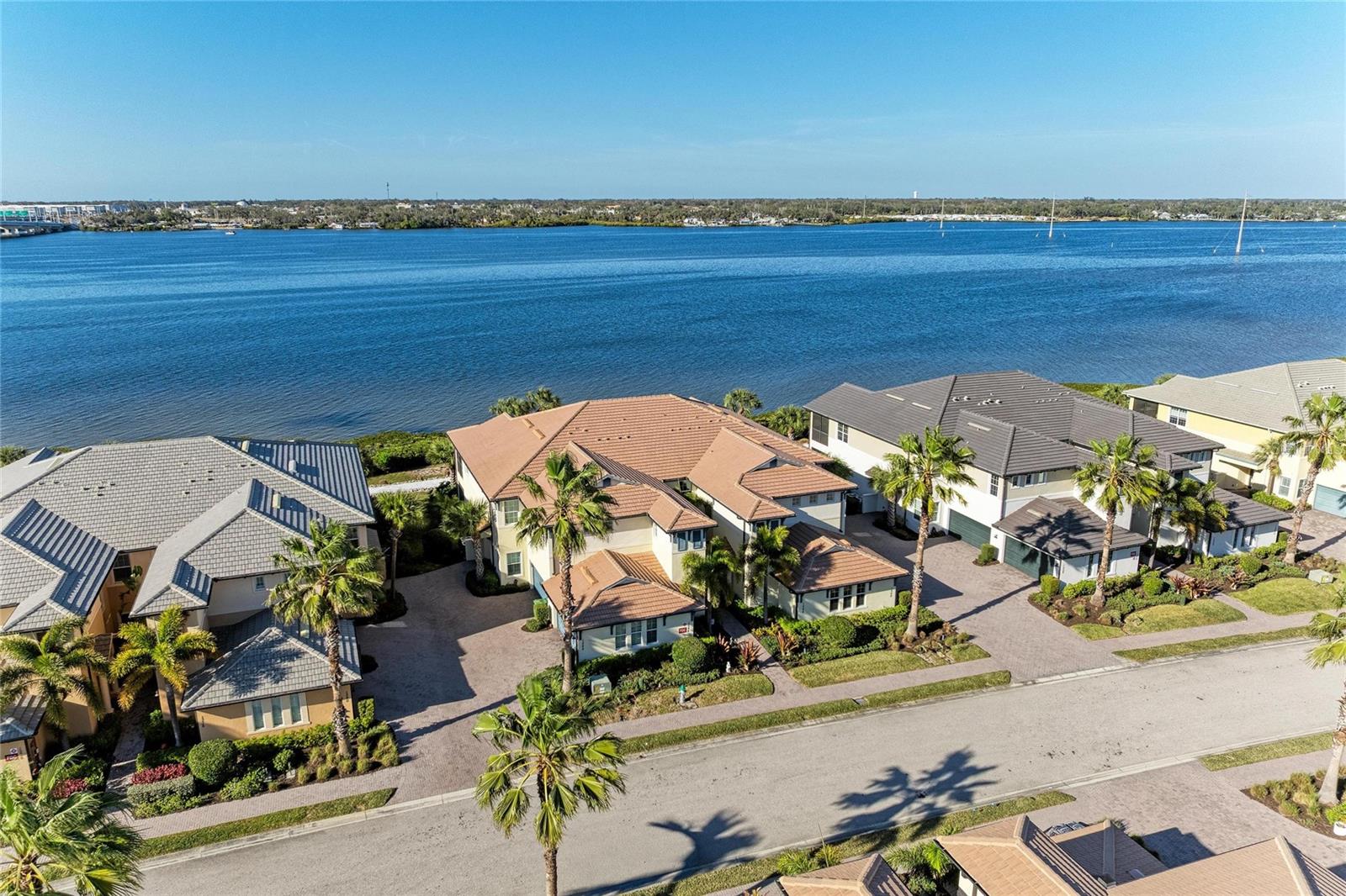 1246 Riverscape Street, FL