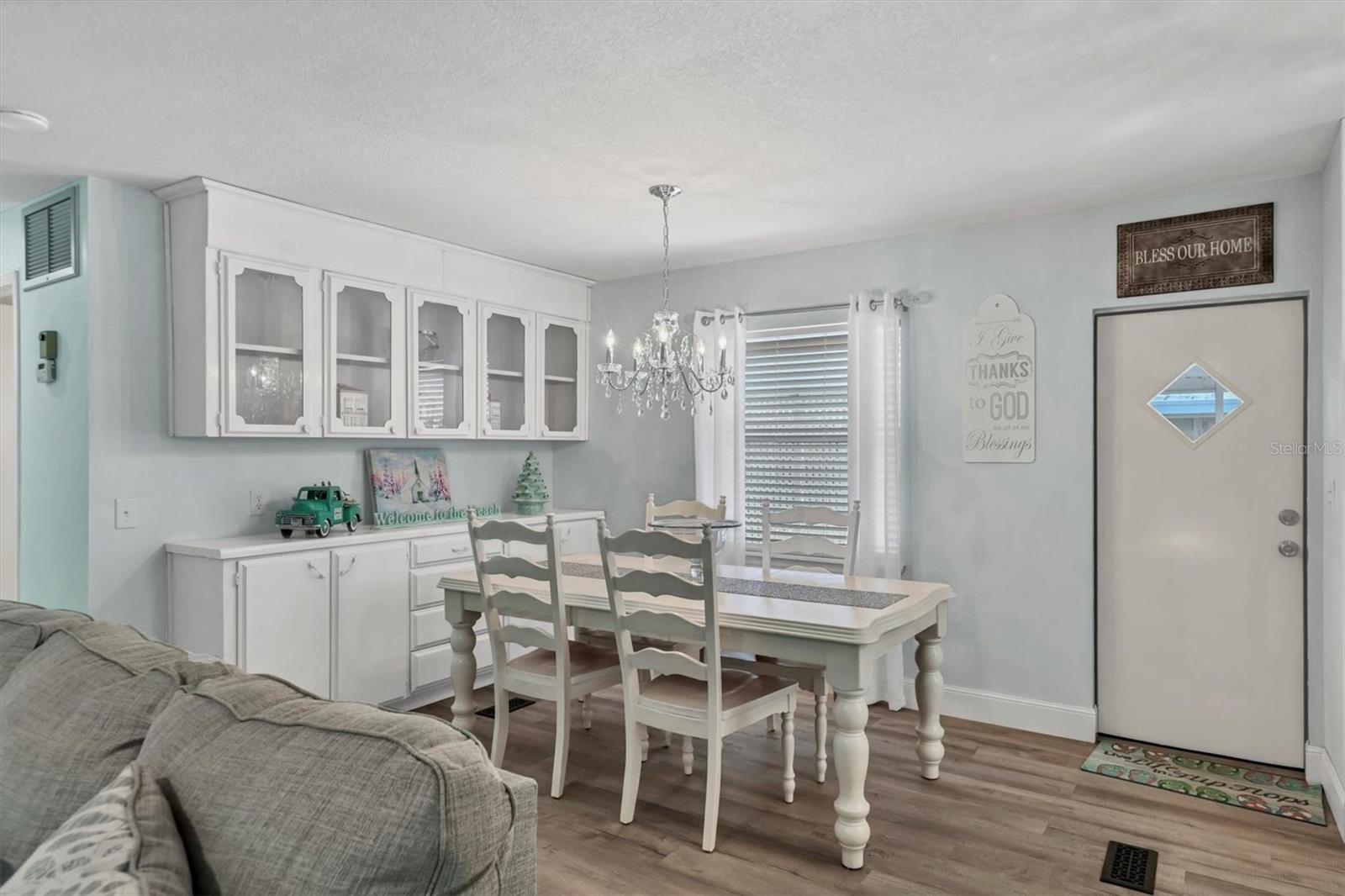 1006 44th Avenue Drive, FL