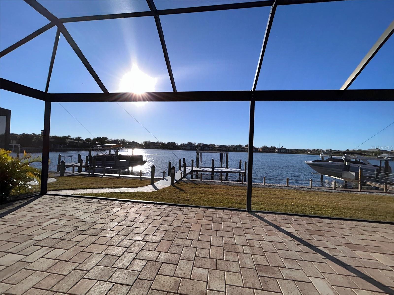 1022 Overlook Court, FL