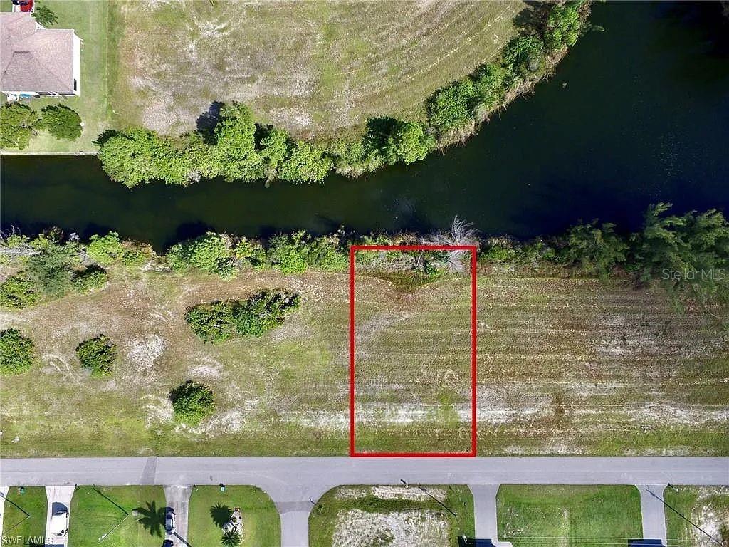 2017 24th Avenue, FL