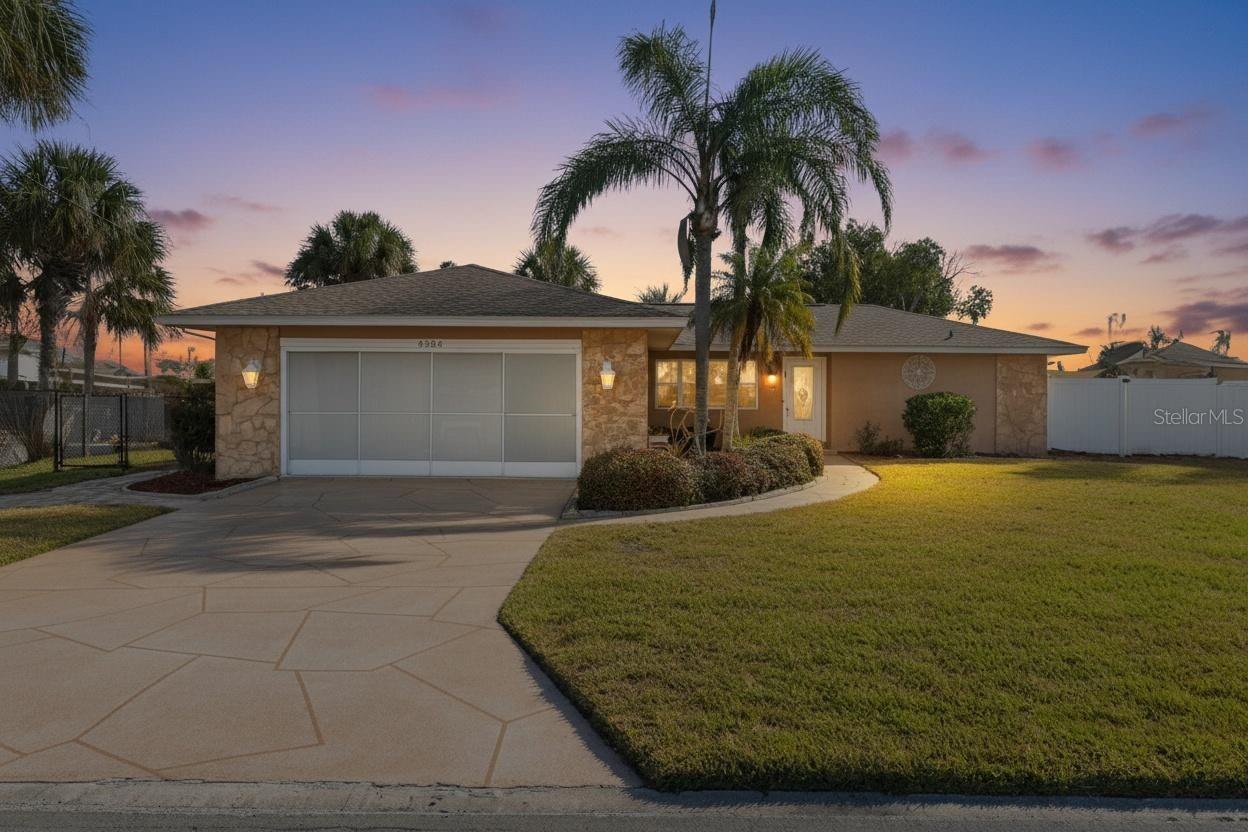 4384 4th Isle Dr, FL