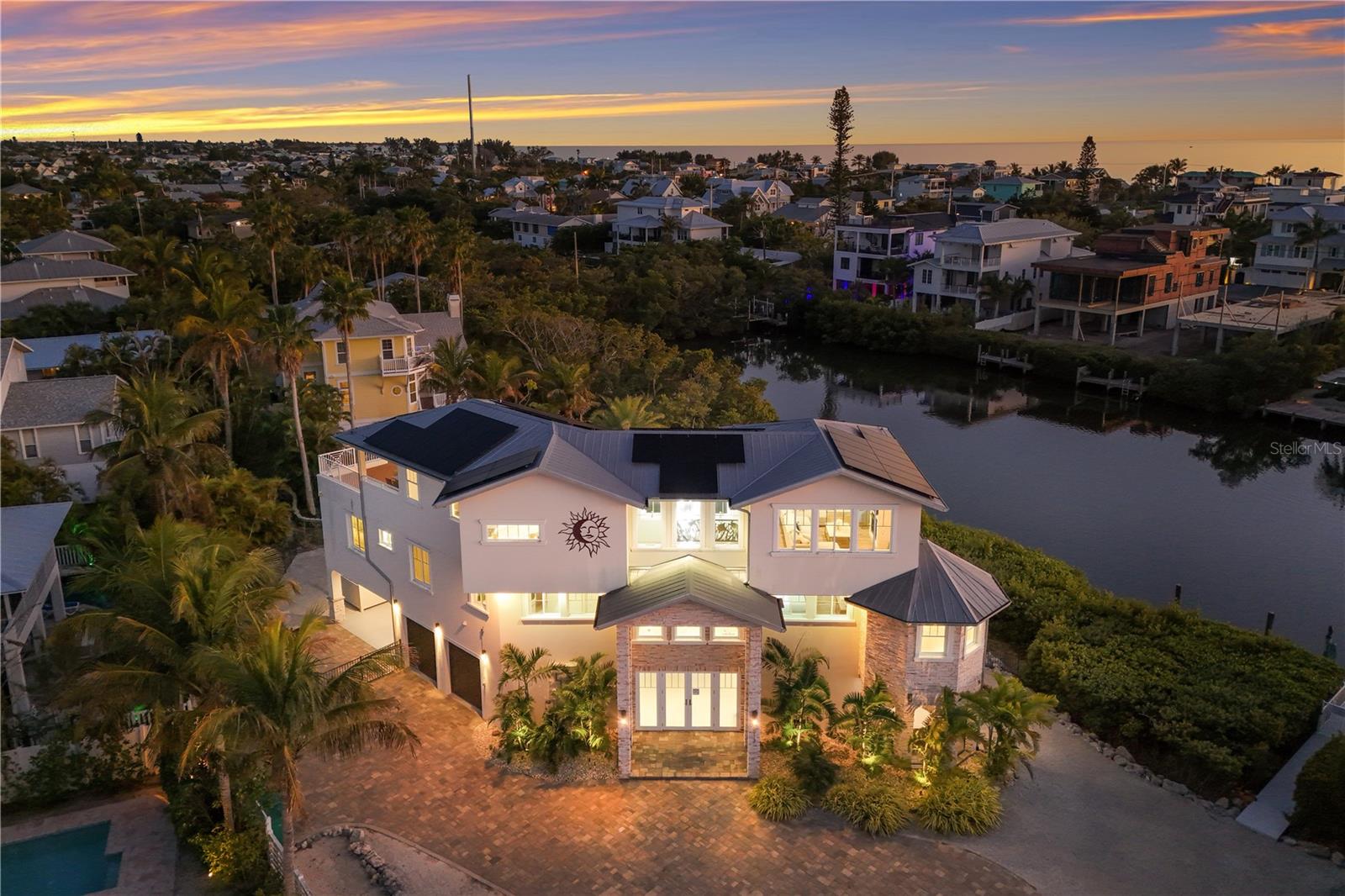 313 Hammock Circle, FL