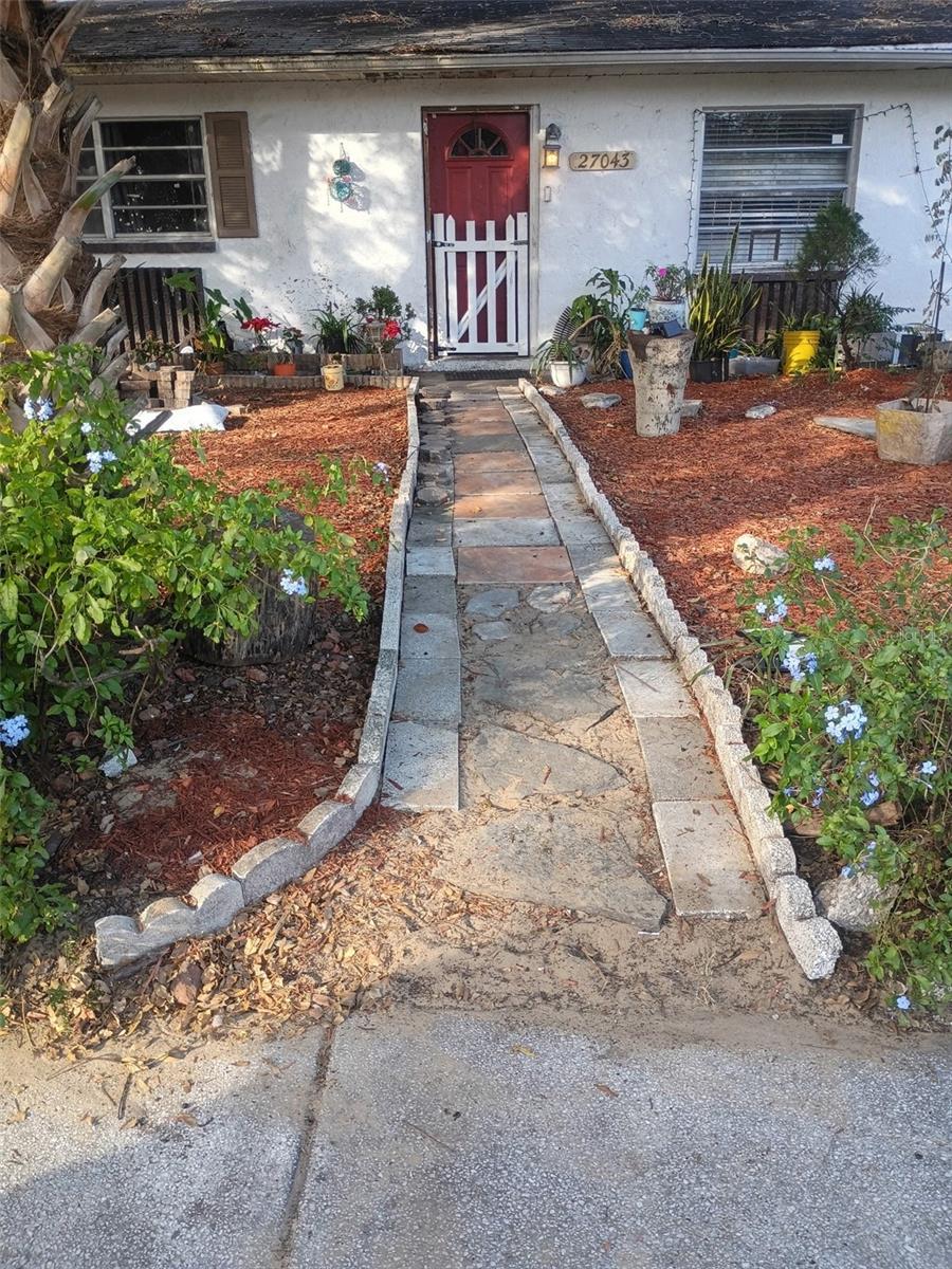 27043 Roper Road, FL