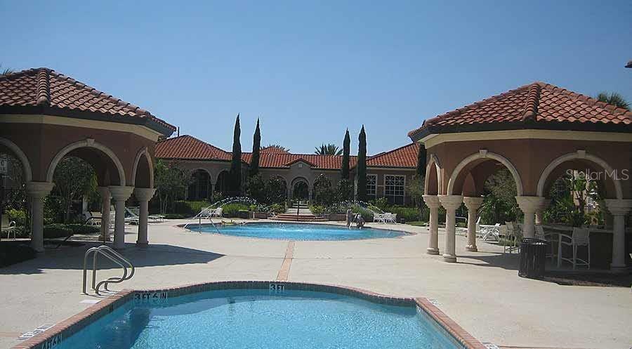 5566 Metrowest Boulevard, FL
