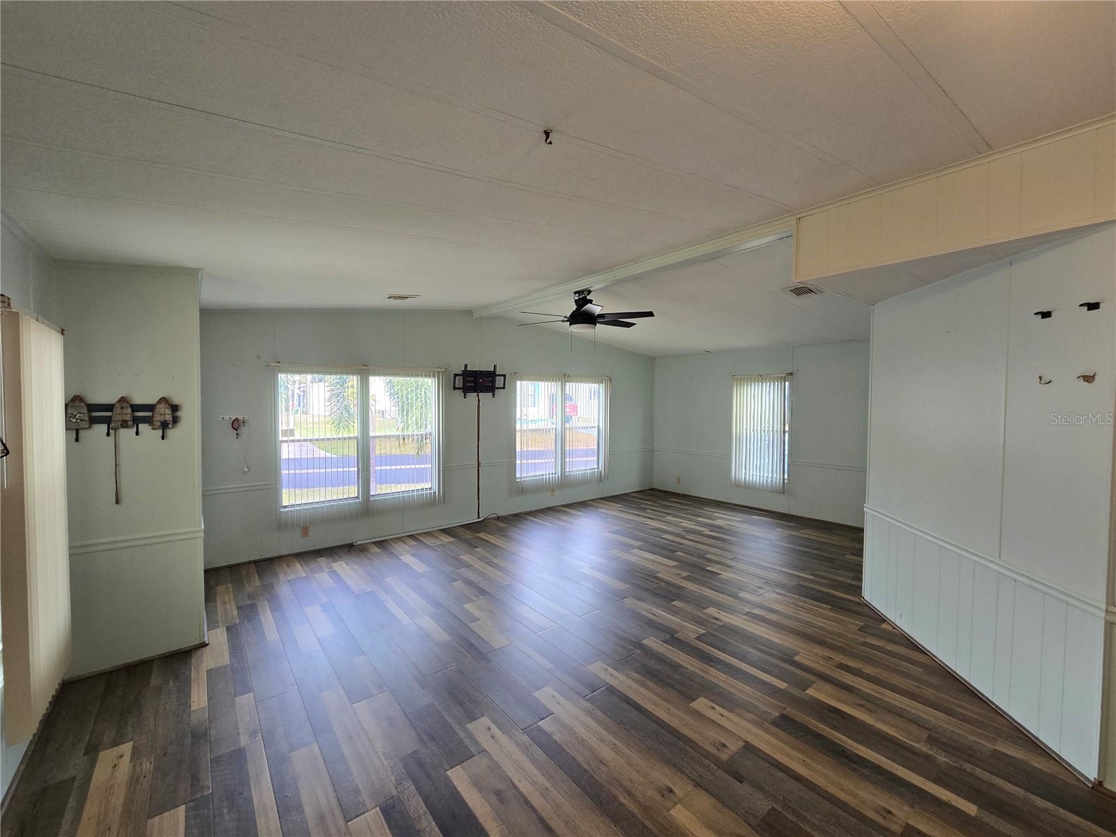 3327 Eileen Drive, FL
