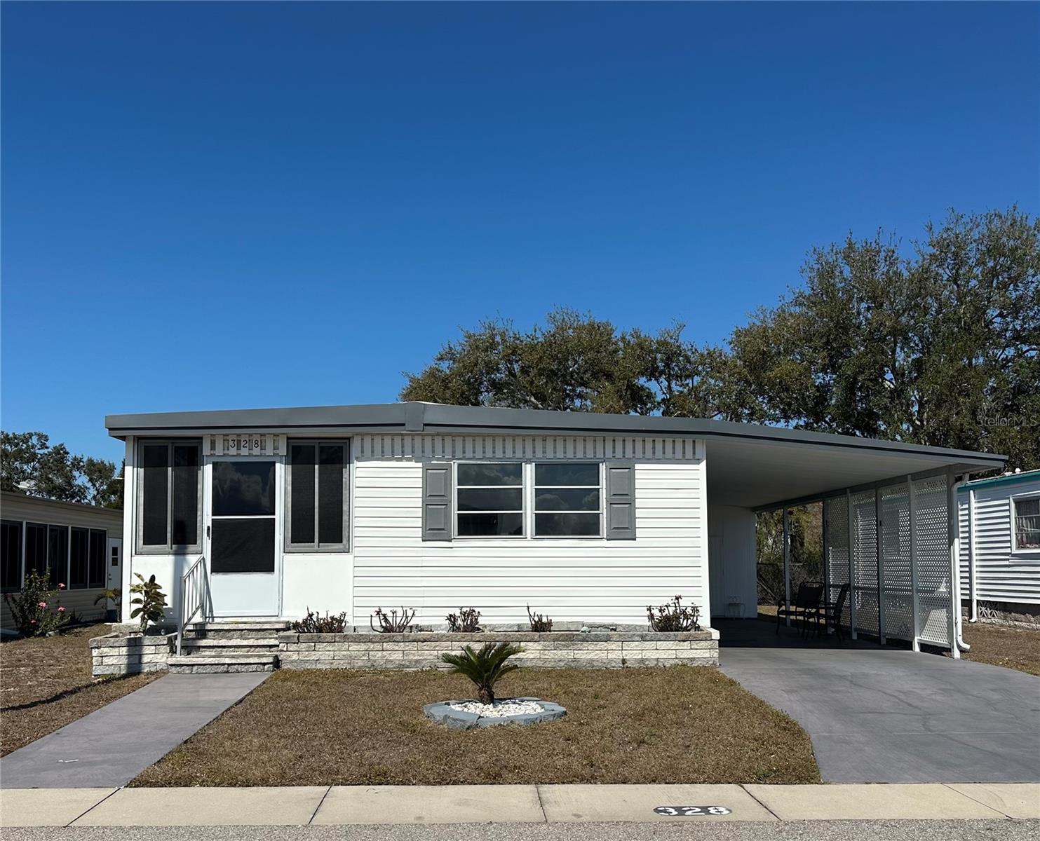 5619 Bayshore Rd #328, FL