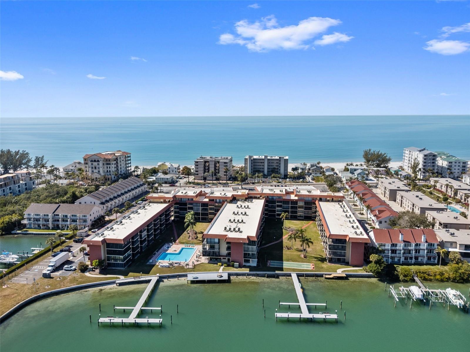 19701 Gulf Blvd #423, FL