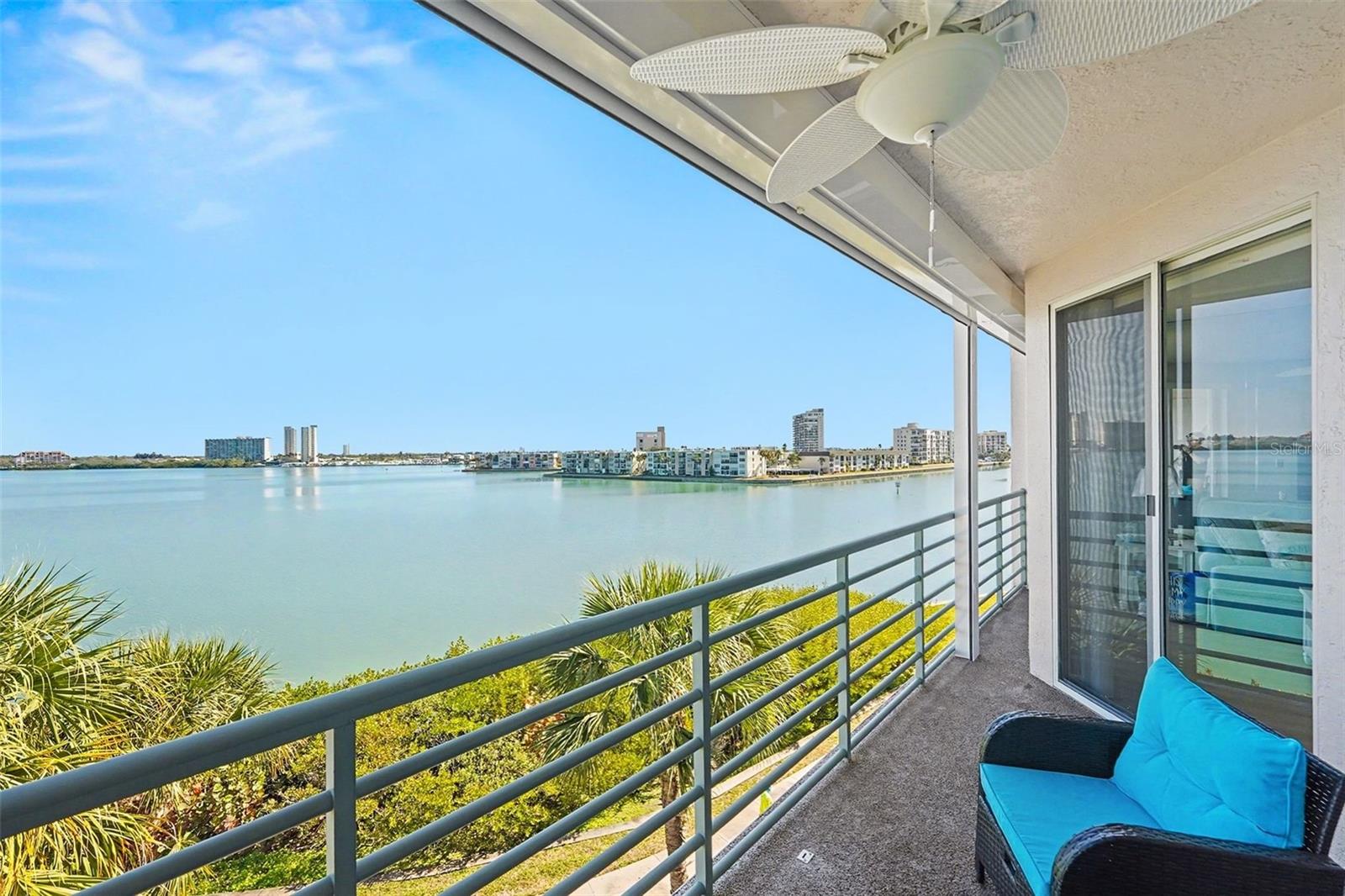 8021 Sailboat Key Blvd S #304, FL