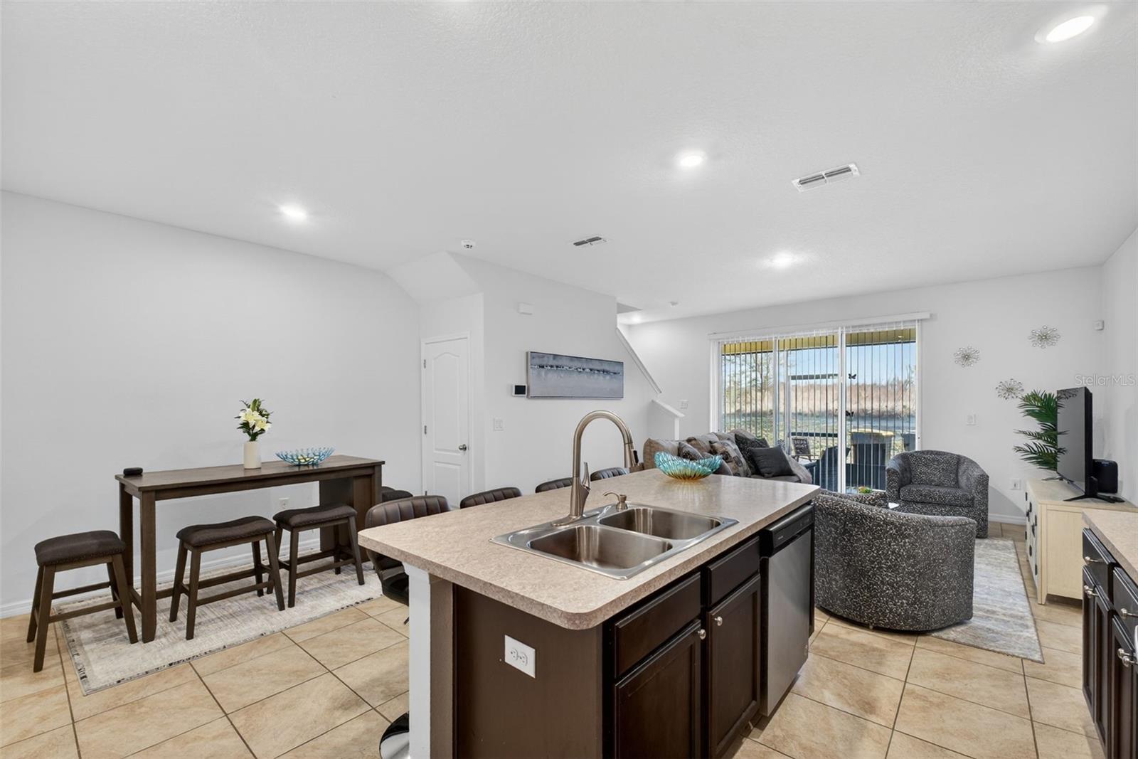 200 Feltrim Reserve Boulevard, FL