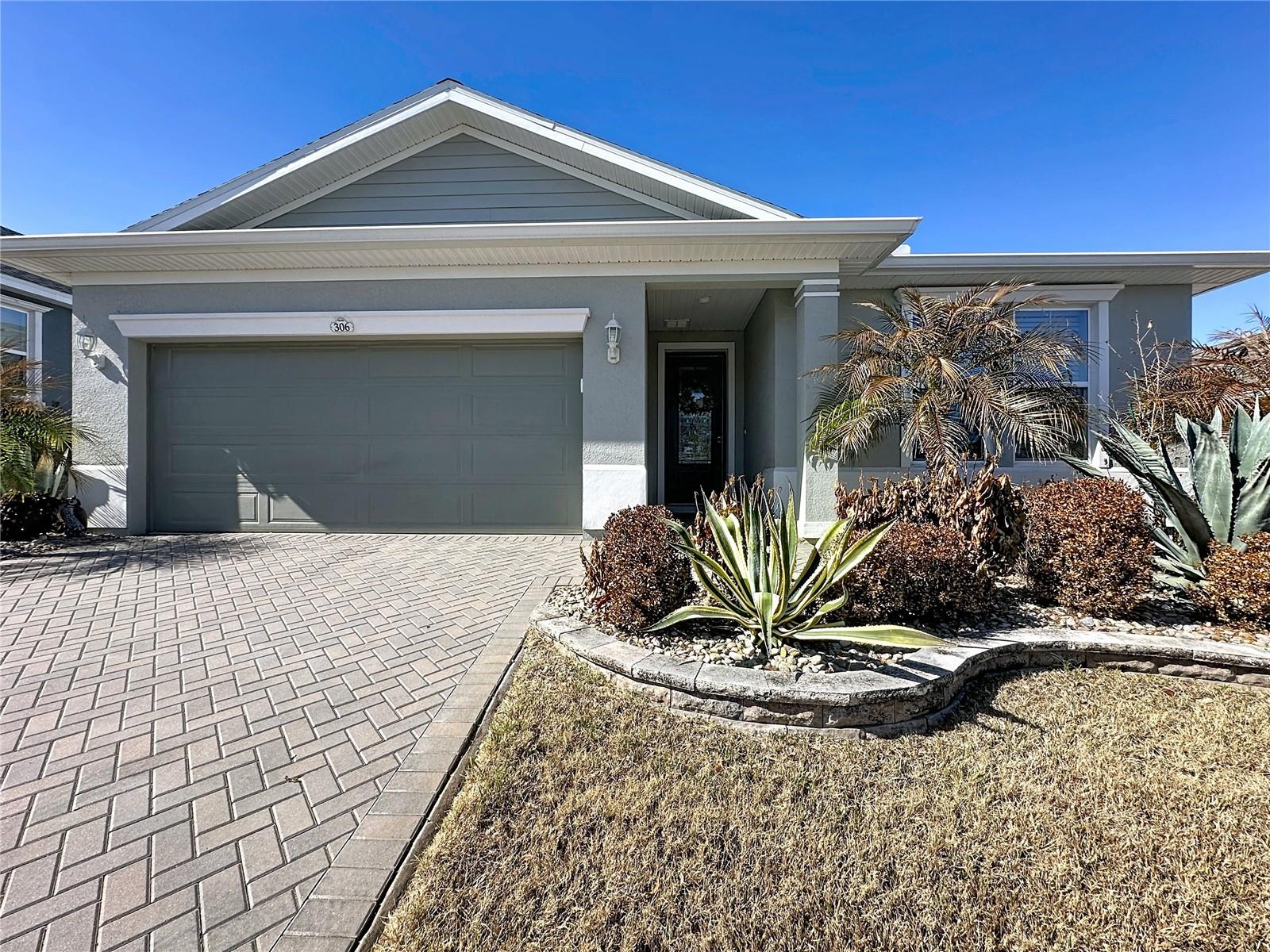 306 Alcove Dr, FL