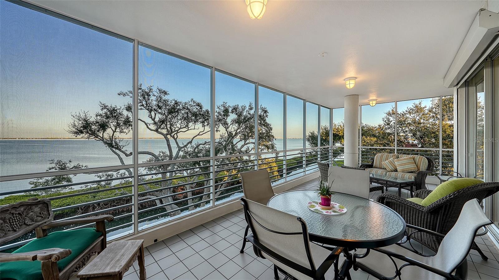 2450 Harbourside Drive, FL