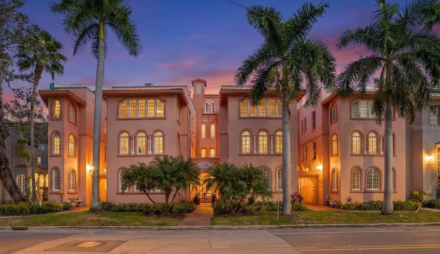 1221 Palm Avenue, FL