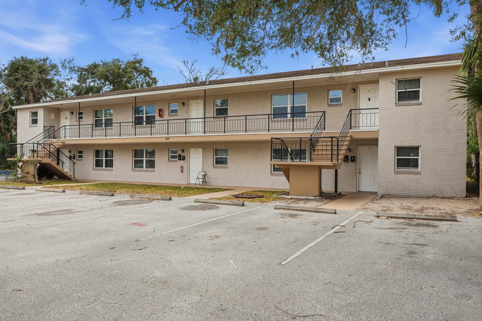 805 Louisville Street, FL
