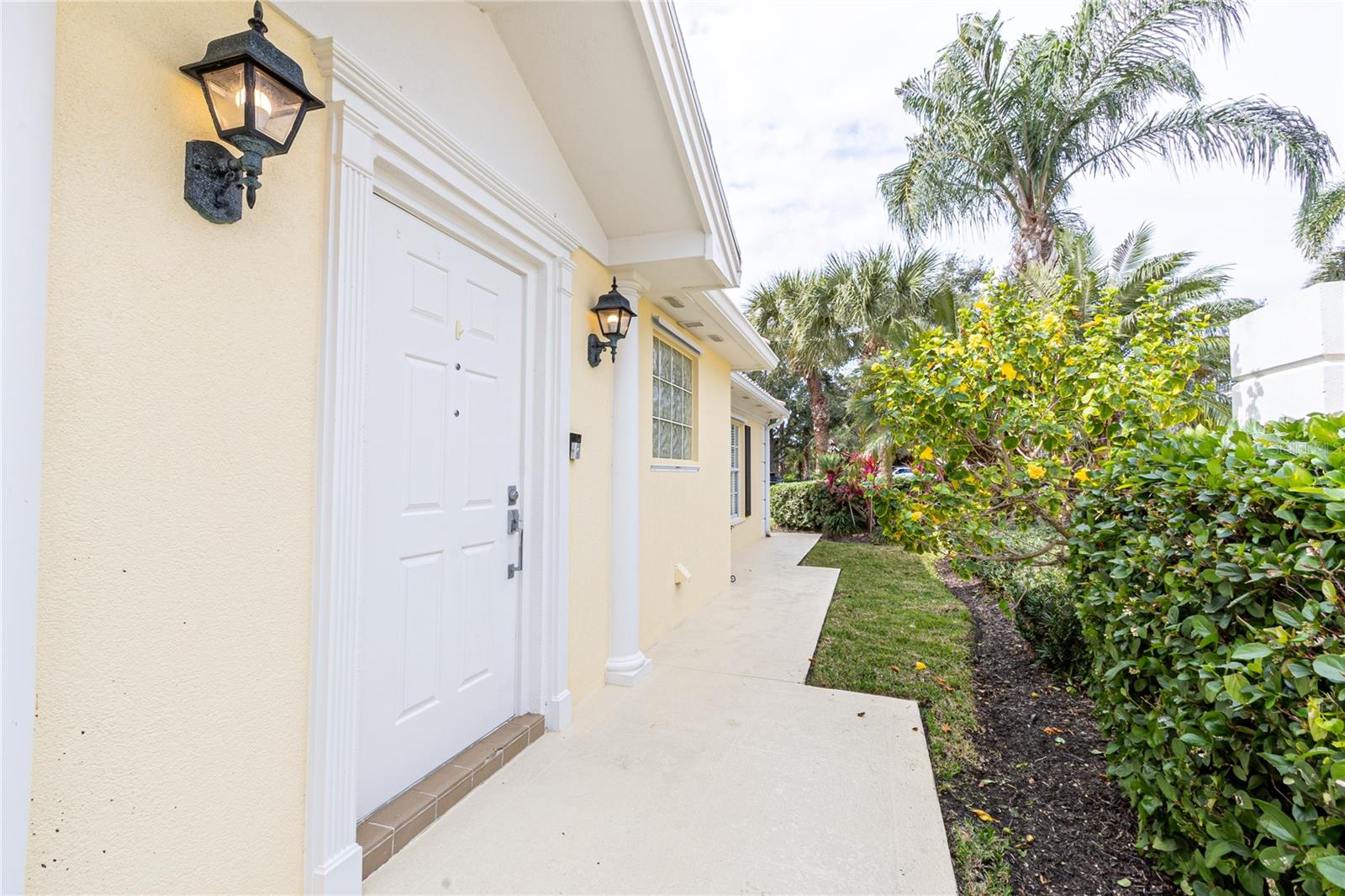 8876 Estepona Court, FL