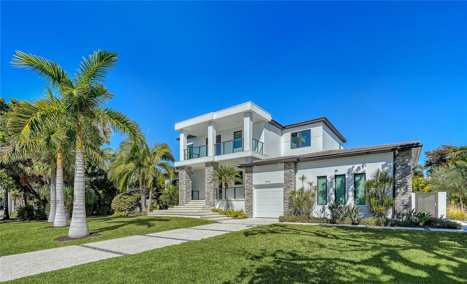575 Spoonbill Drive, FL