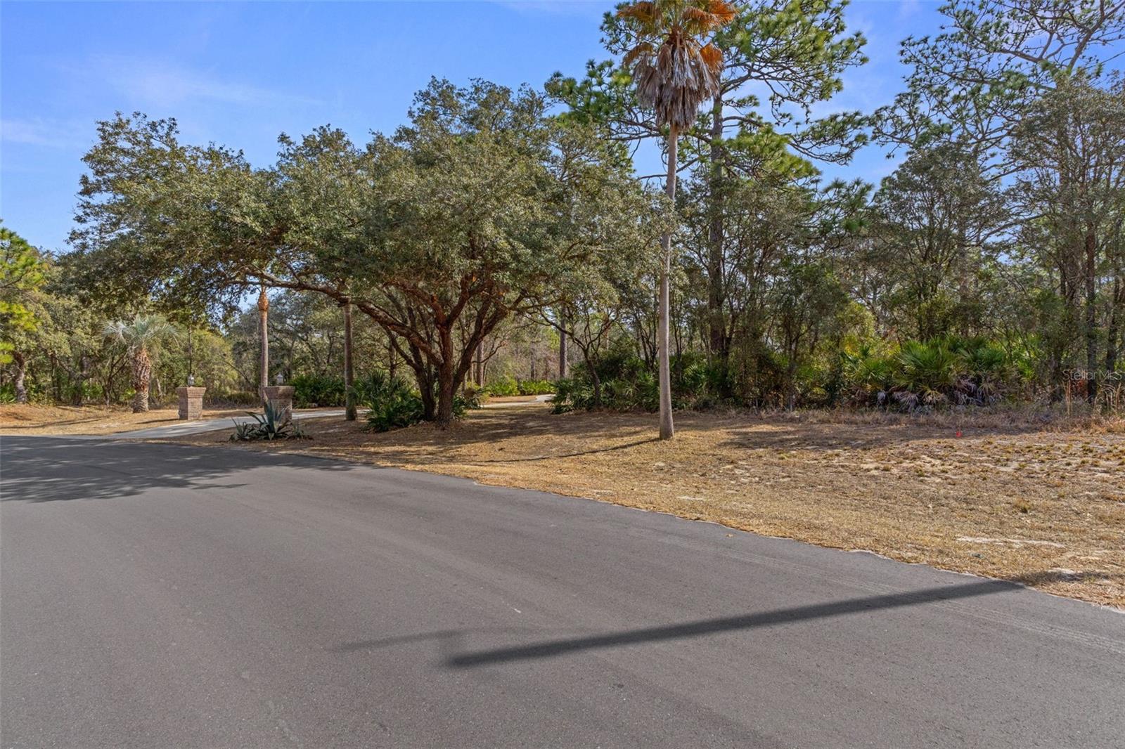 4976 W Yearling Dr, FL
