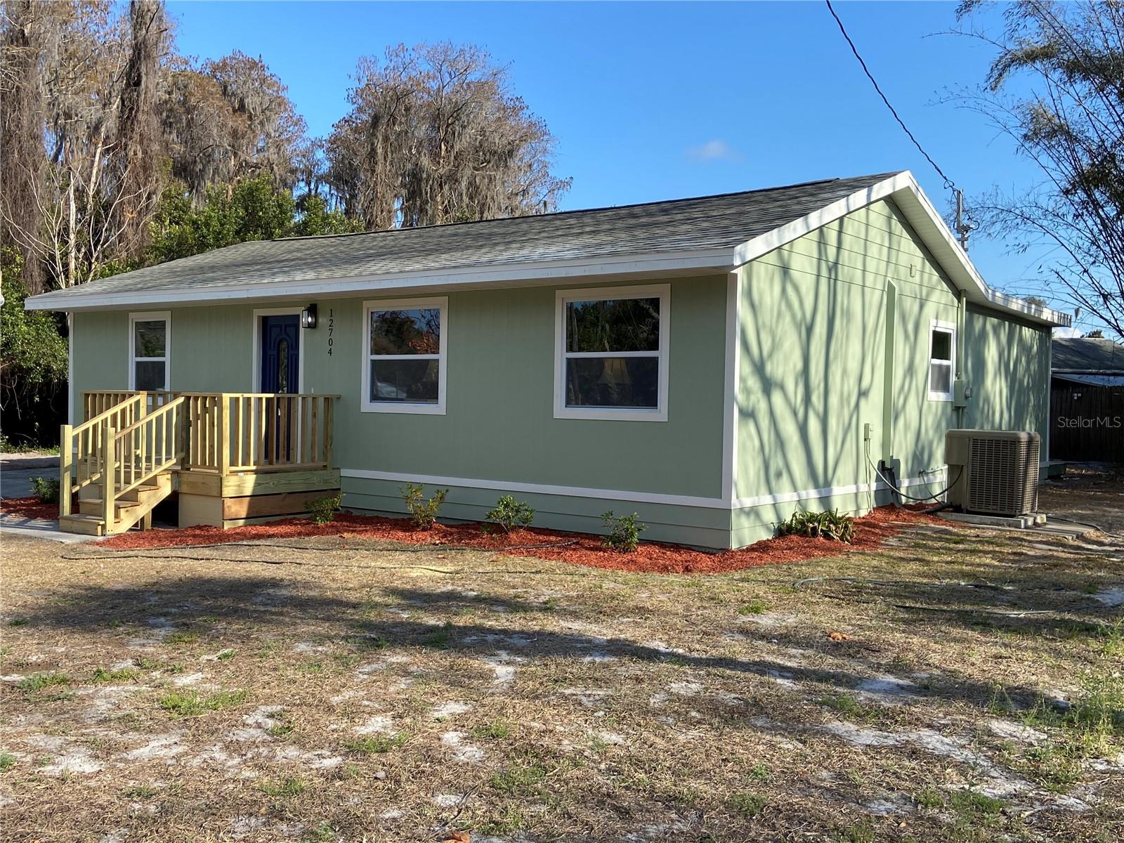 12704 Lacey Dr, FL