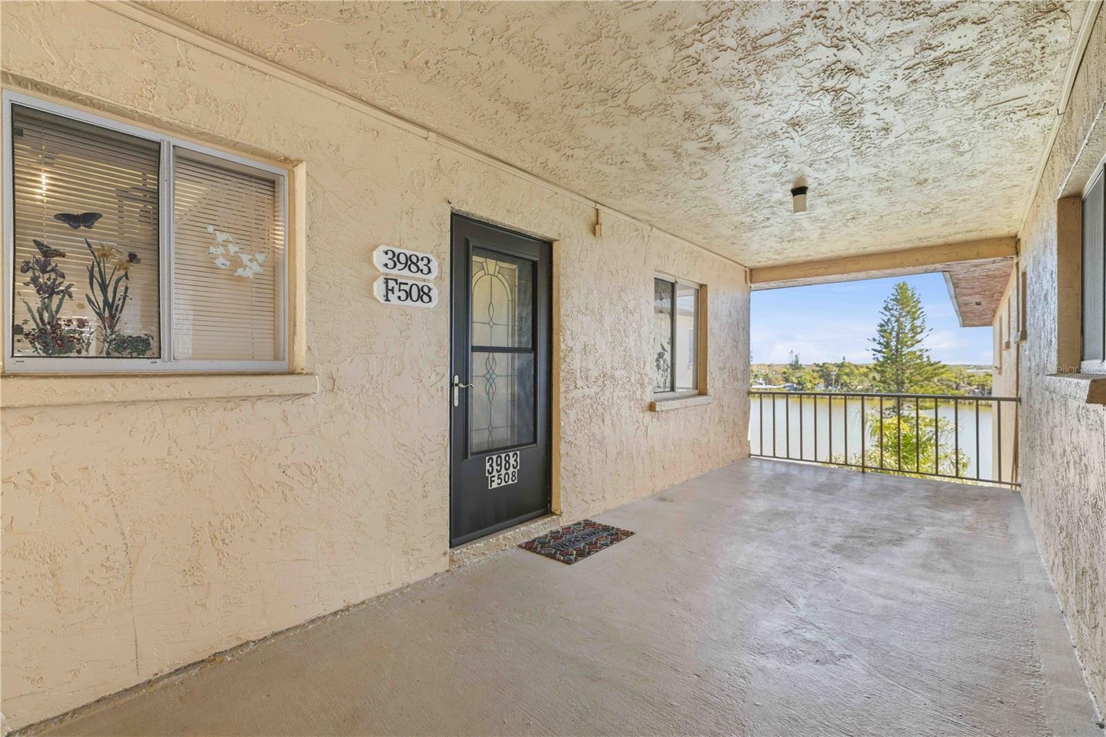 3983 Lake Bayshore Drive, FL