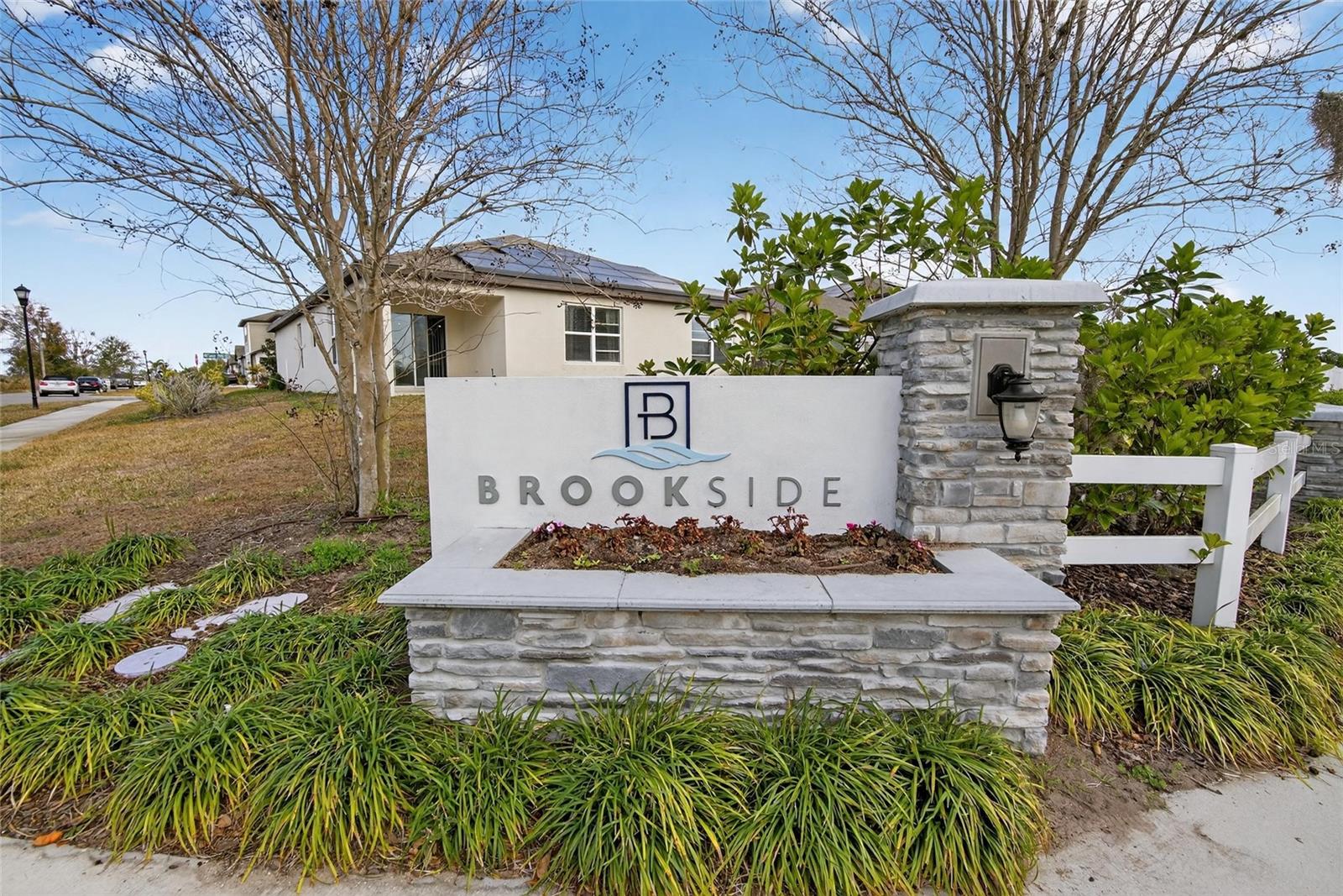 901 Golden Shiner Avenue, FL