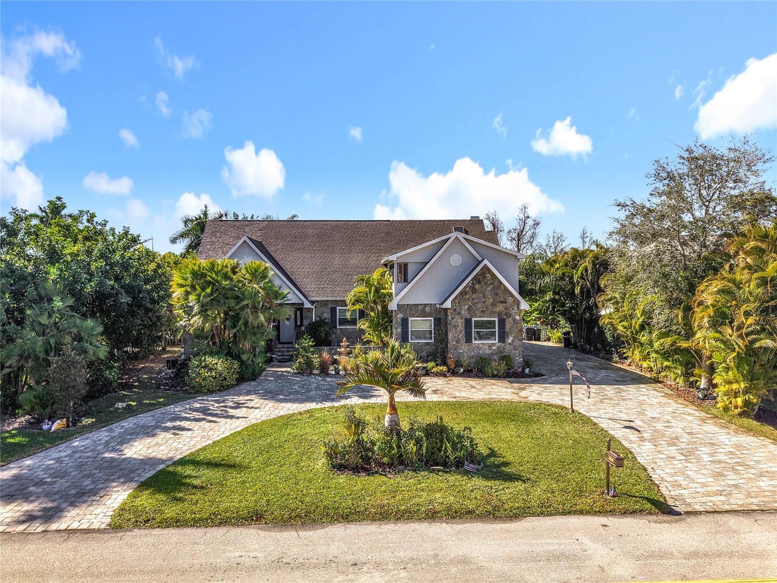 16200 Forest Oaks Drive, FL