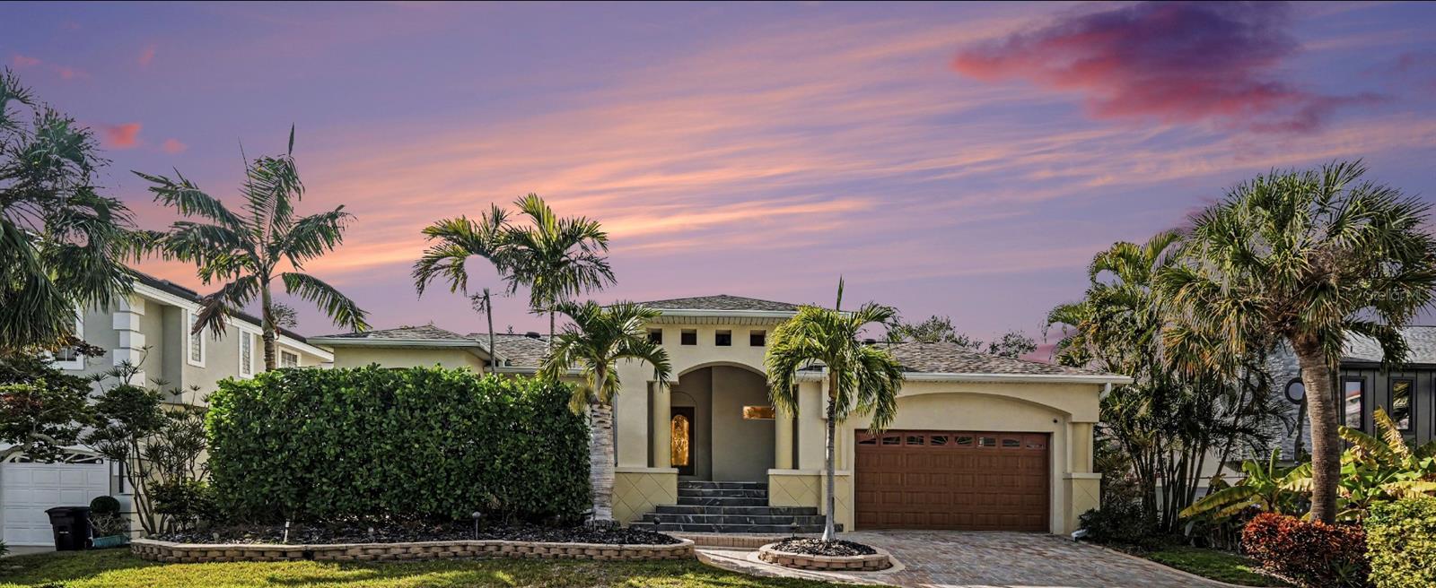 840 3rd Ave S, FL