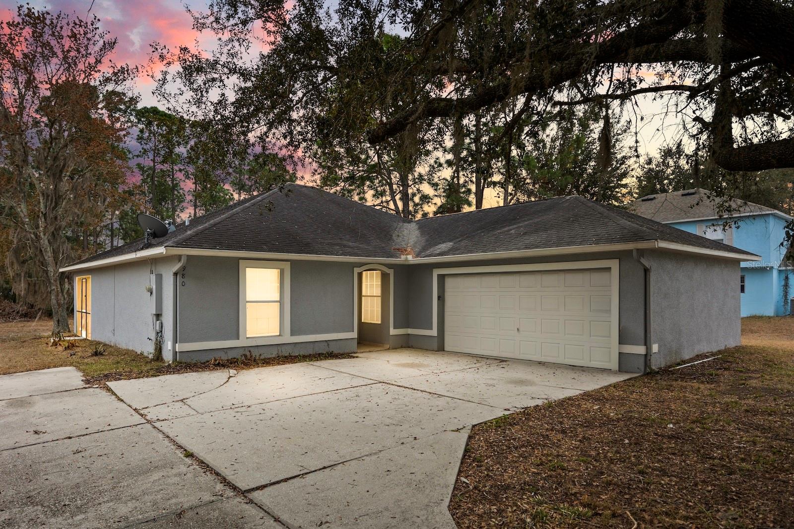 980 Derbyshire Dr, FL