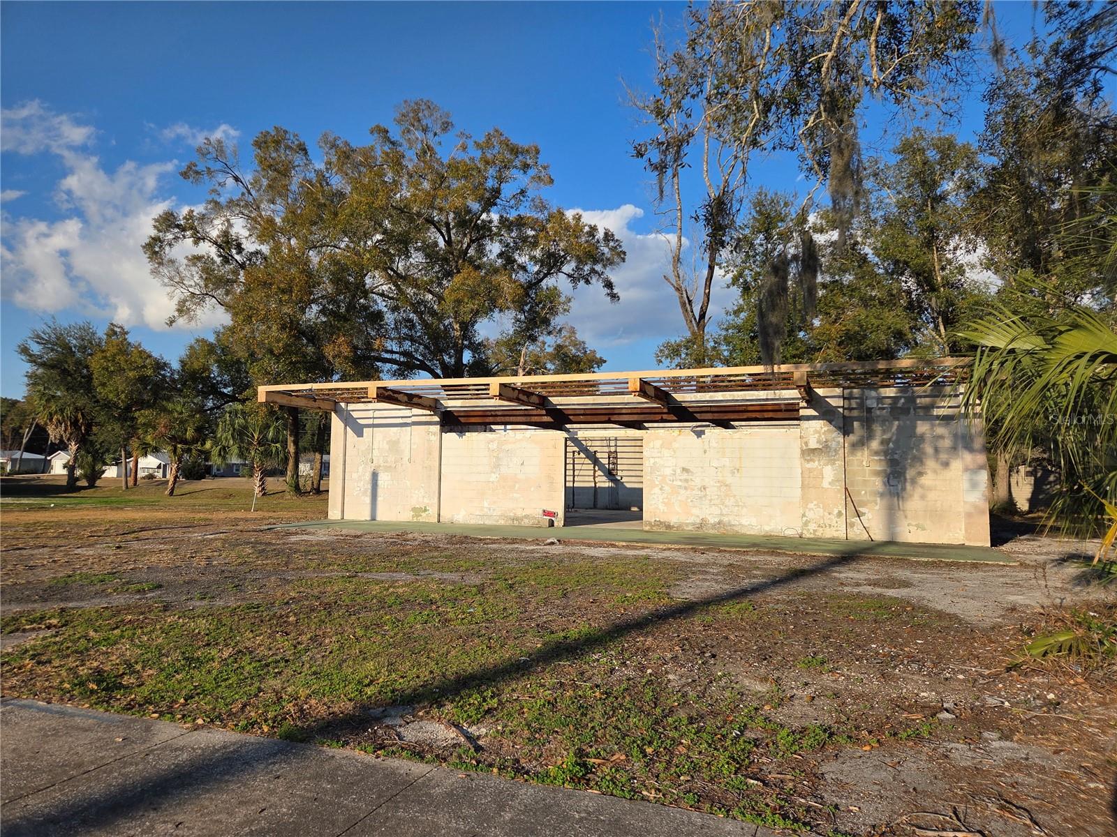 715 Young Boulevard, FL