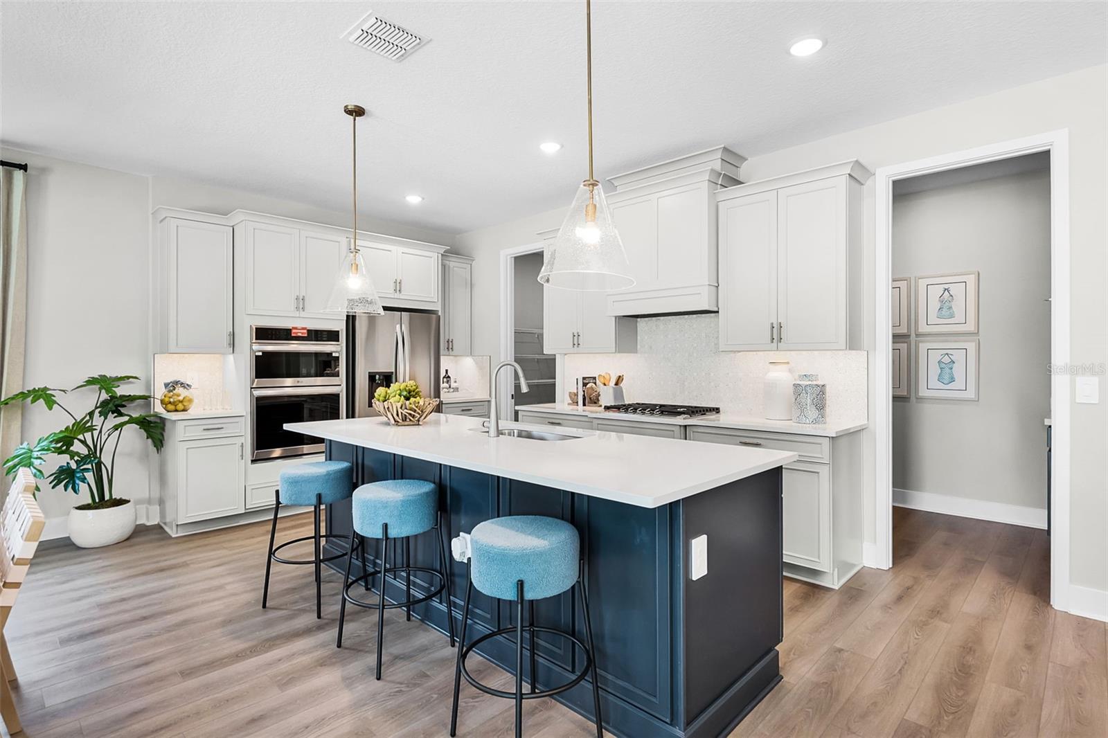687 Emerald Grove Drive, FL