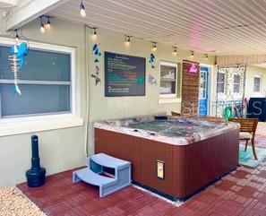604 7th Avenue, FL