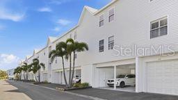 3607 E Bay Dr #211, FL