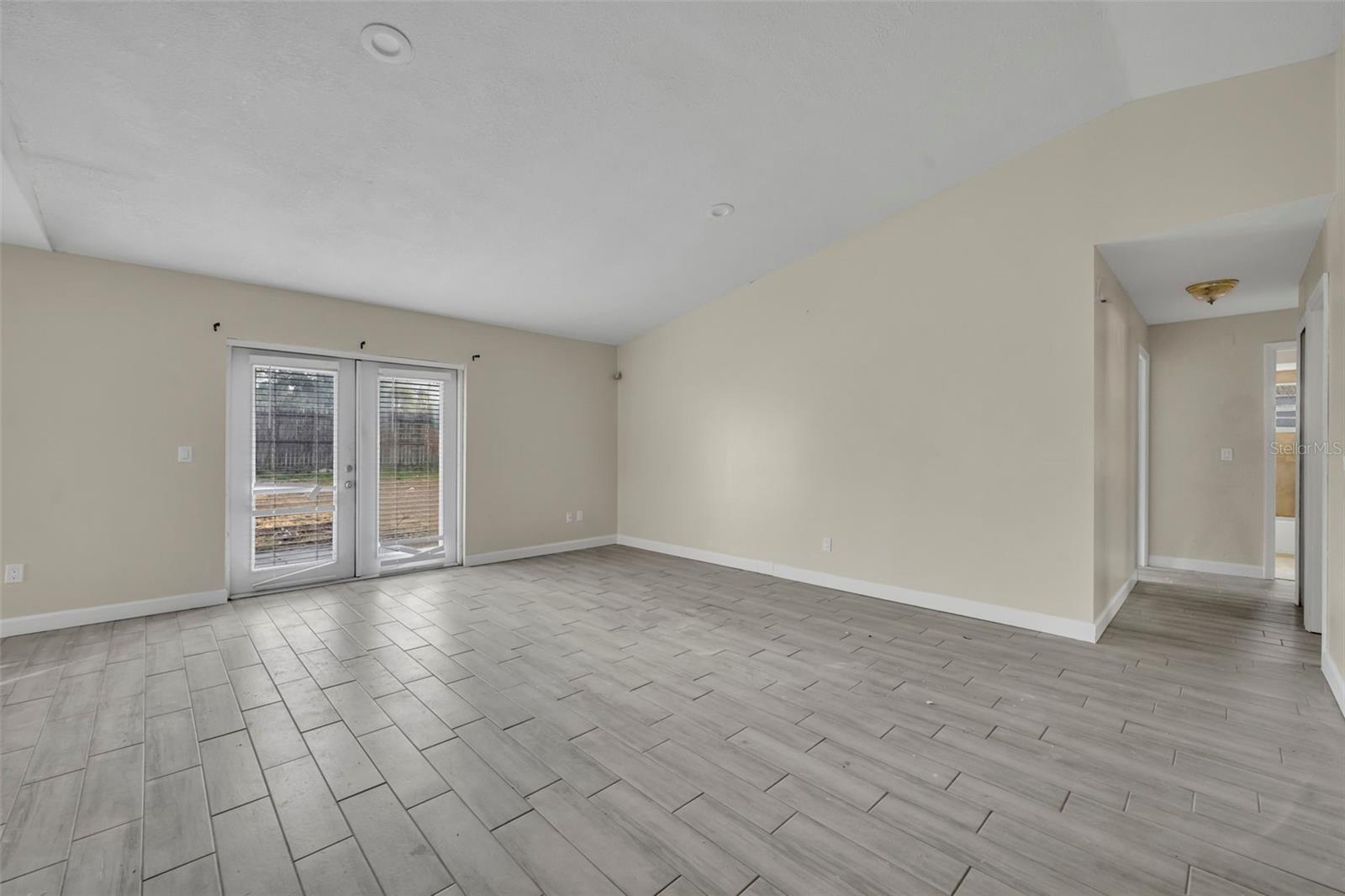 109 Margo Lane, FL