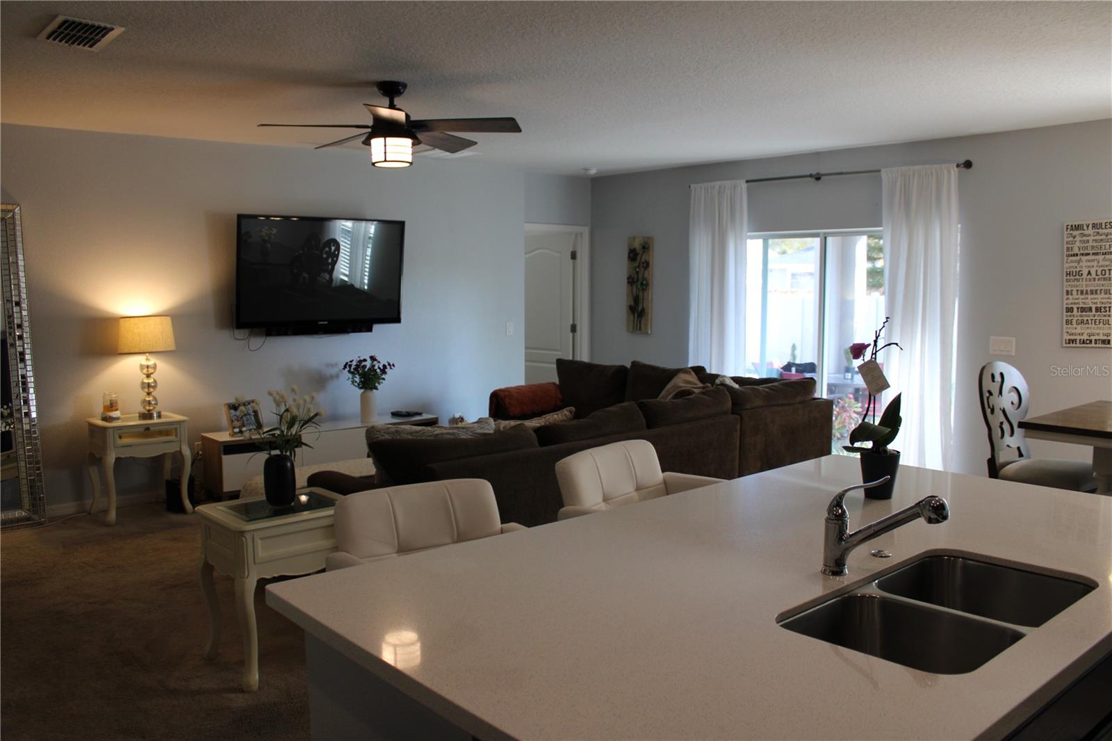 2591 Wadeview Loop, FL