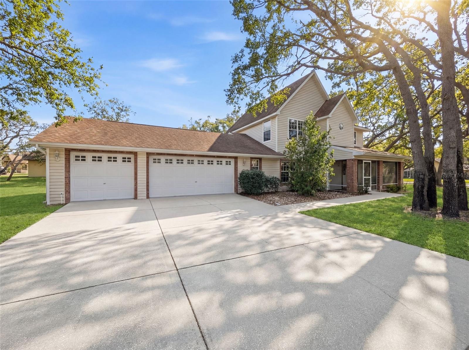 132 Forest Wood Ct, FL