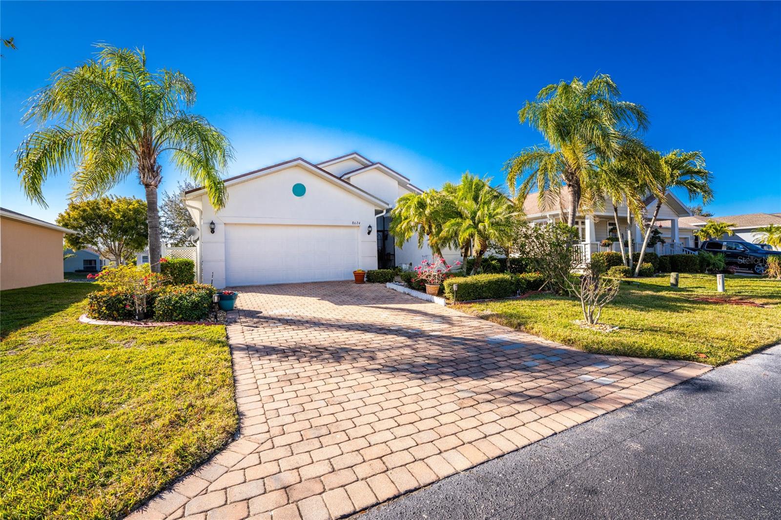 8624 Lake Front Court, FL