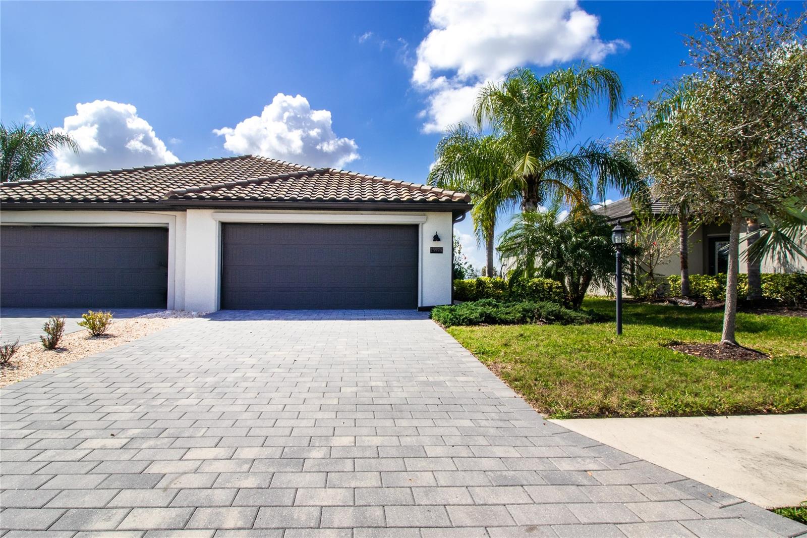 15978 Clear Skies Pl, FL