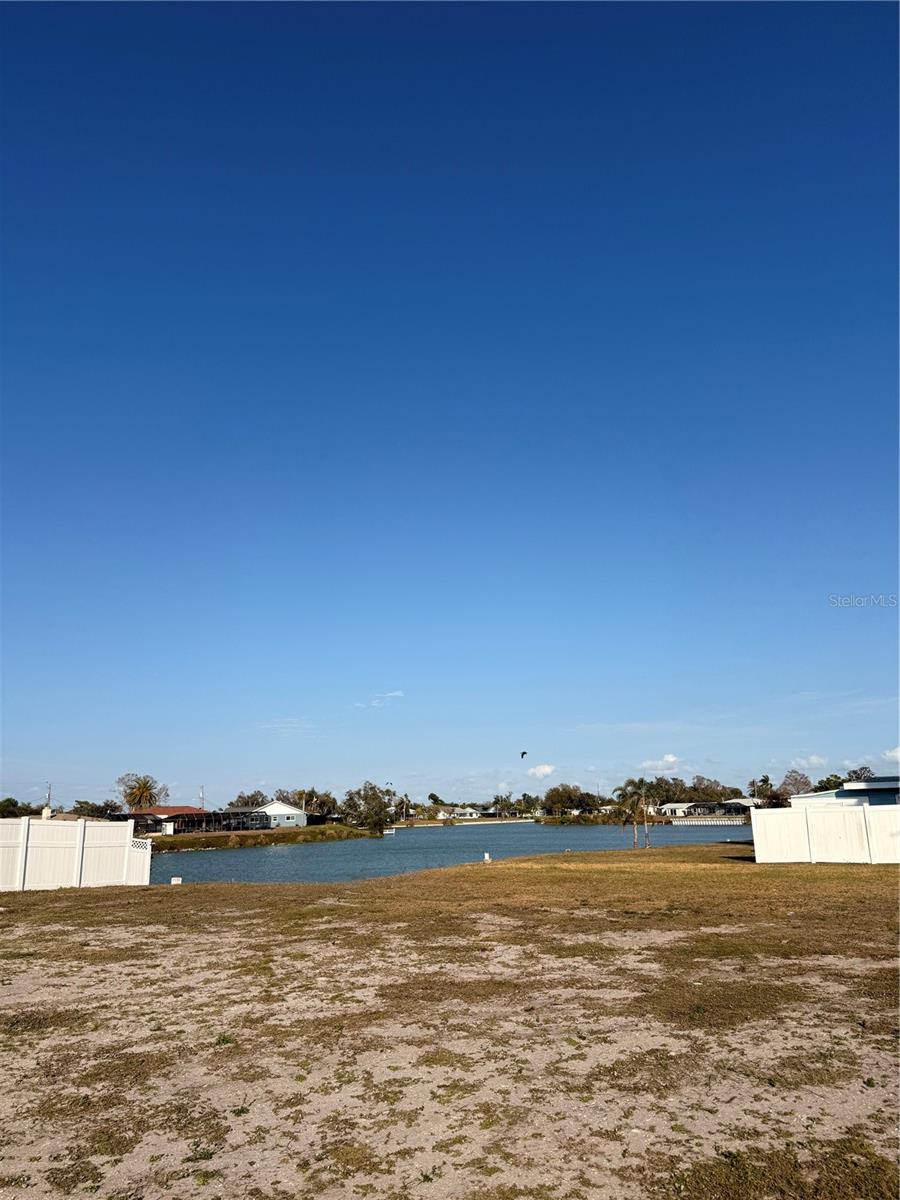 303 Shamrock Boulevard, FL