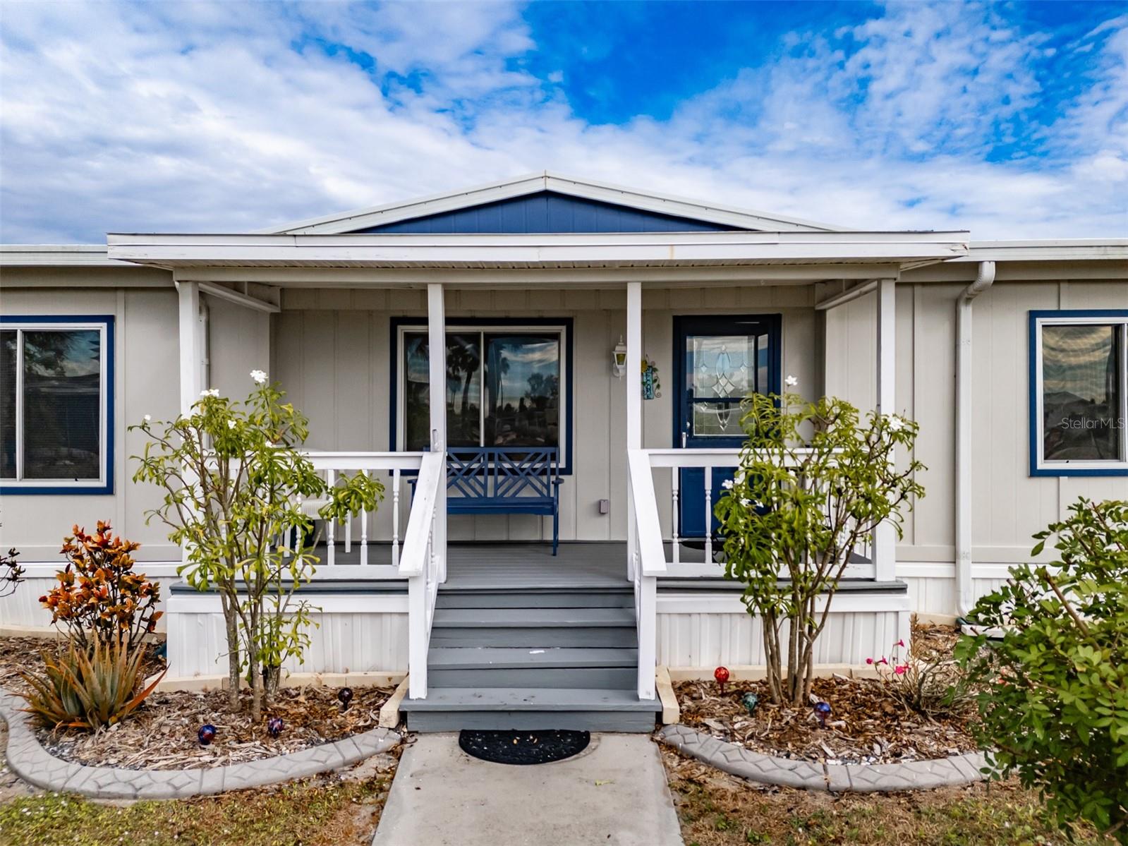 143 Saint Annes Cir, FL