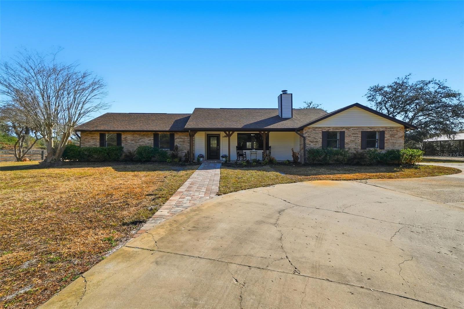 370 Sand Pine Pl, FL