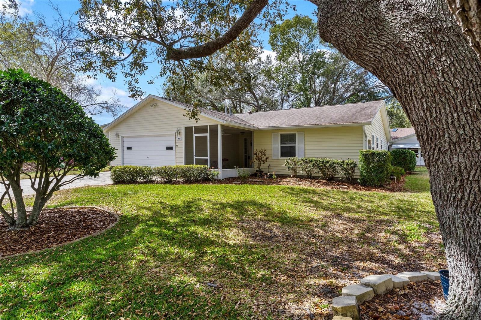 822 Dundee Cir, FL