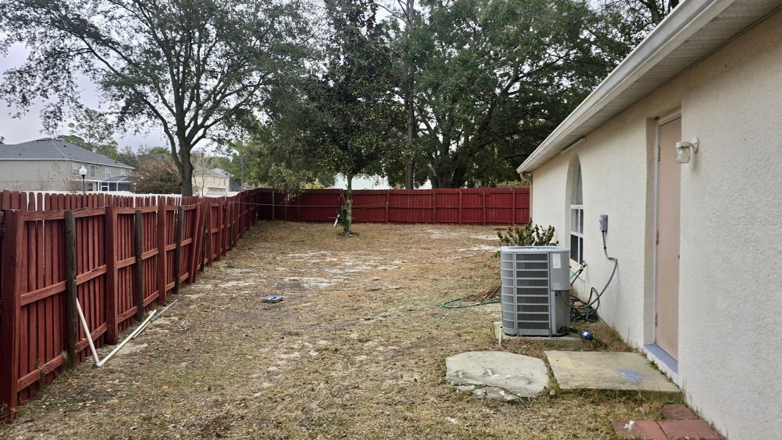 204 Lace Bark Court, FL