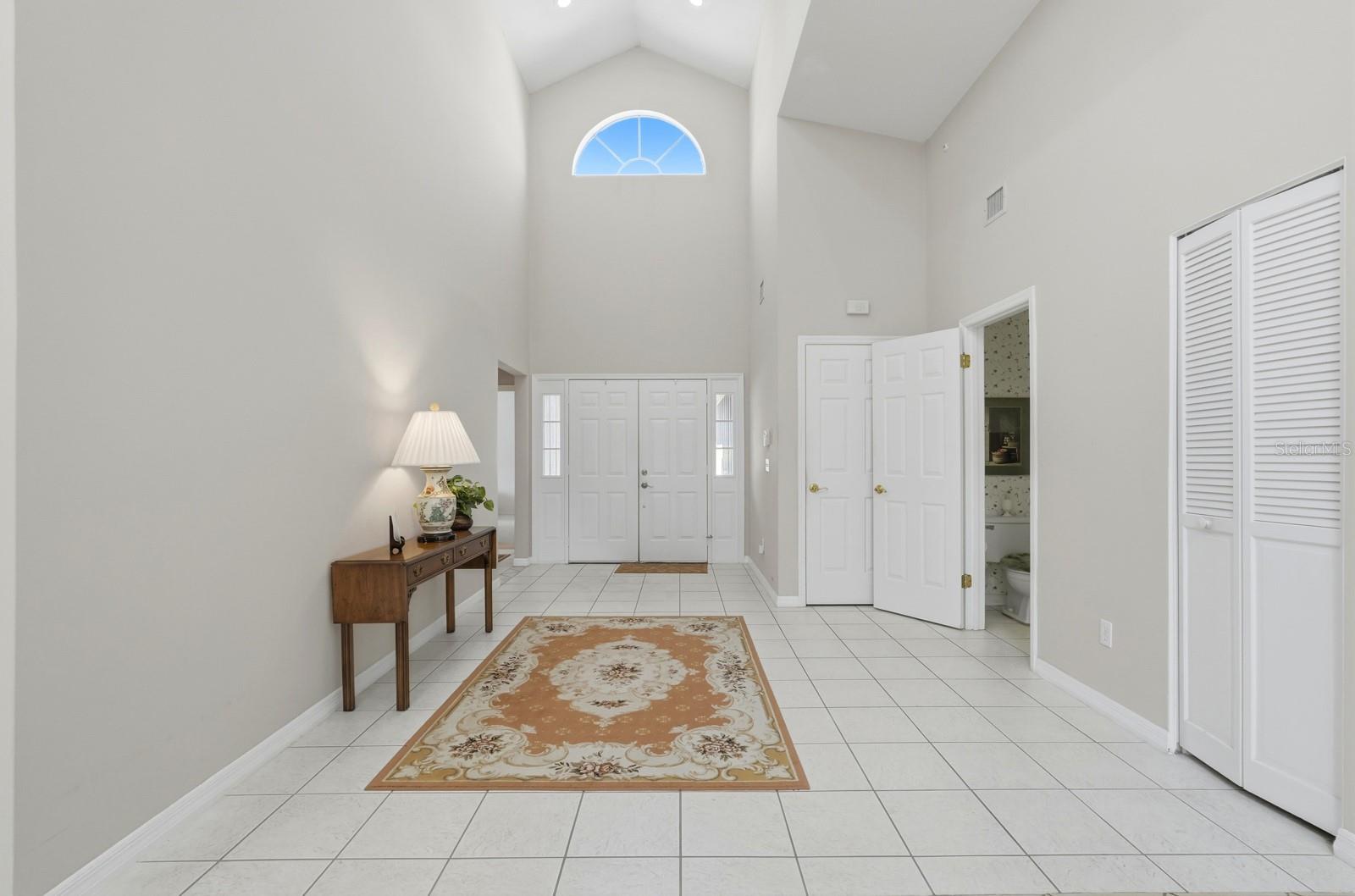38 Treetop Circle, FL
