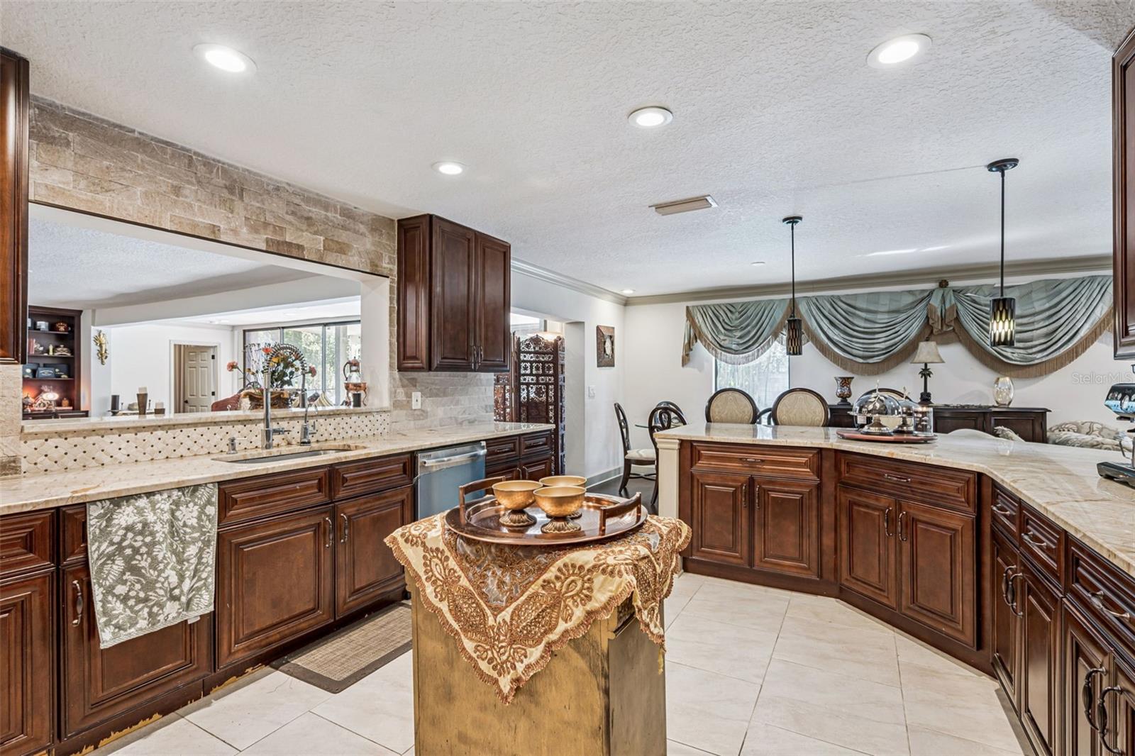 6054 Marlberry Drive, FL