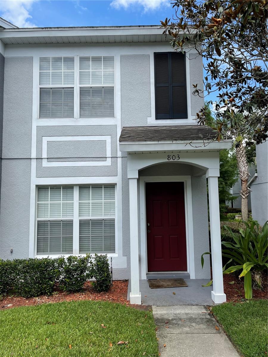 803 Shropshire Loop, FL
