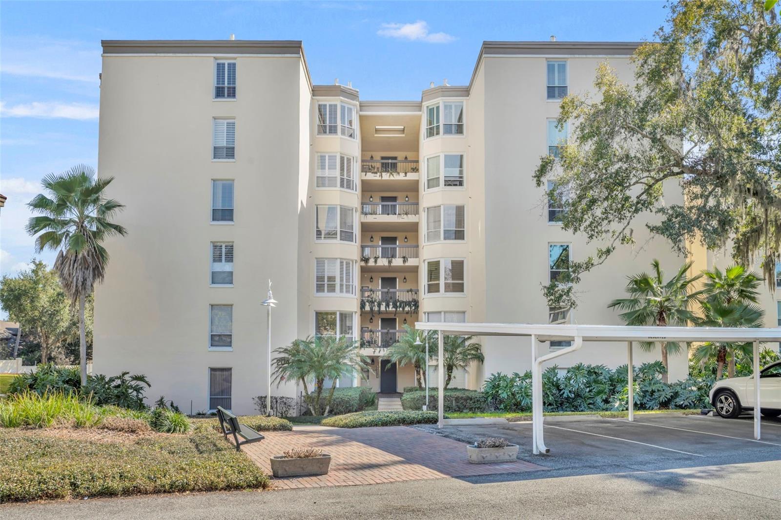 204 Quayside Circle, FL