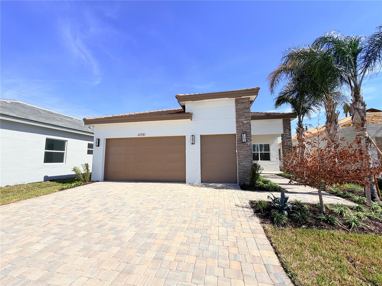 32700 Neroli St, FL