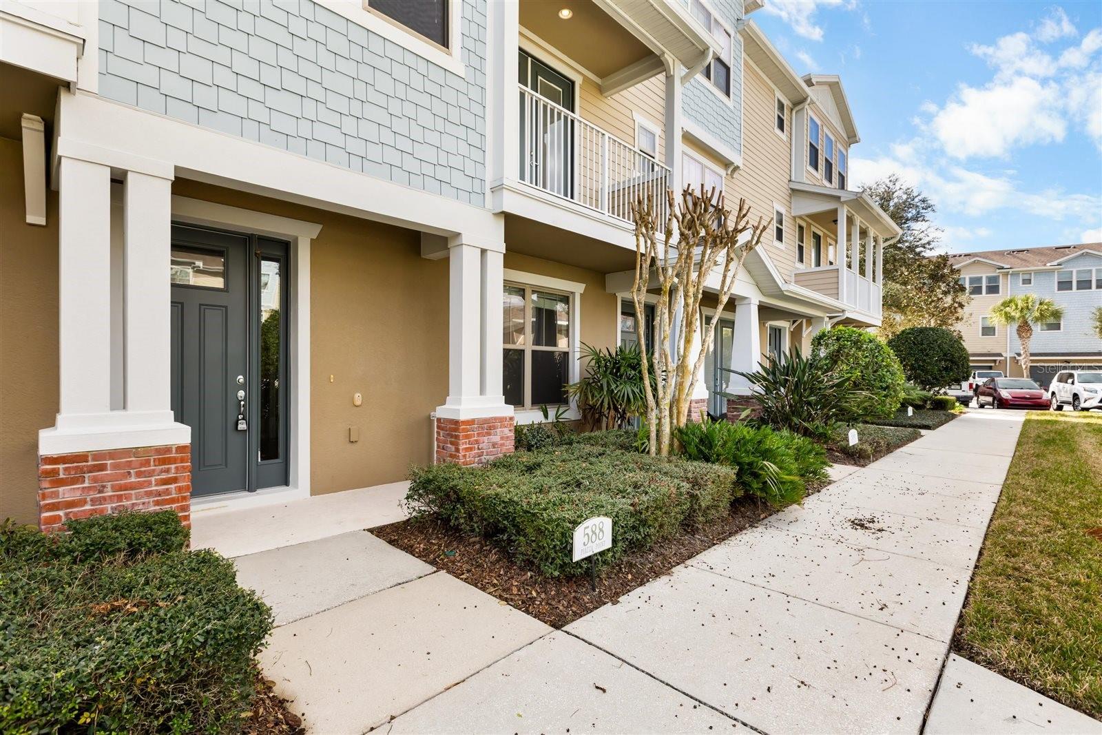 588 Piazza Point, FL