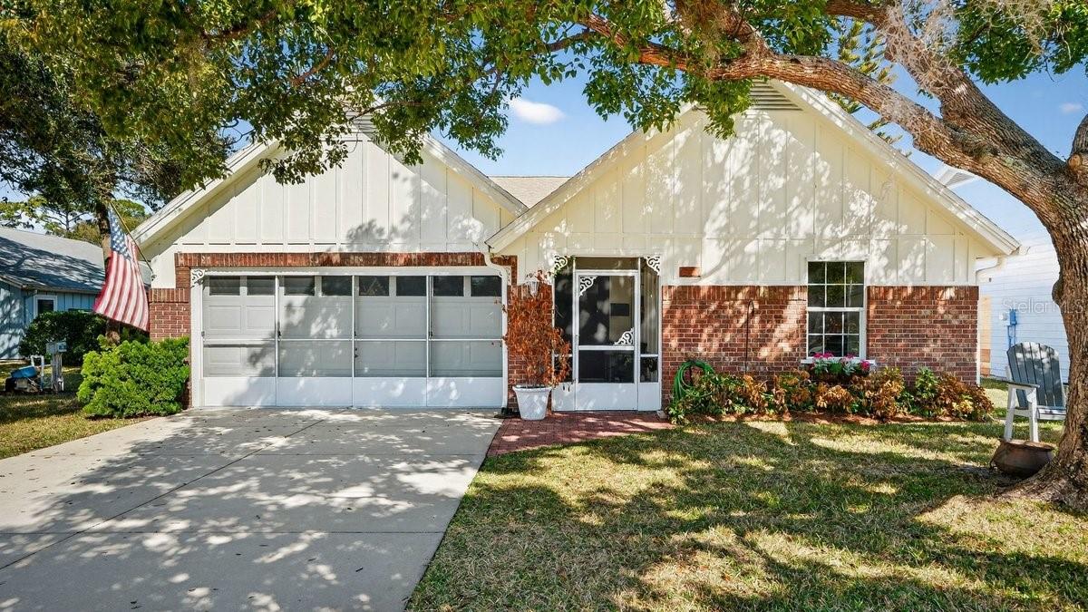 701 Pine Shores Circle, FL